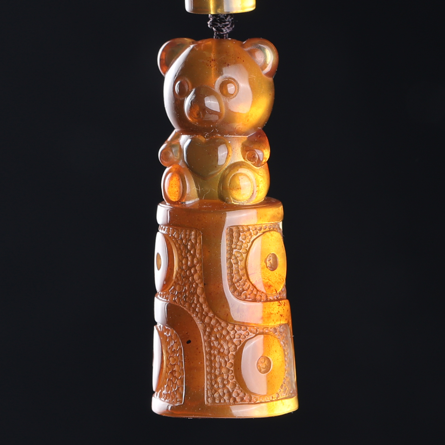 万福天然缅甸琥珀人物随型天珠