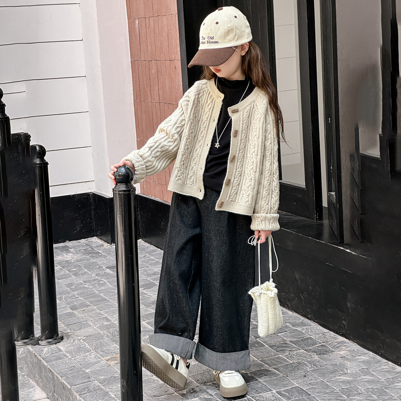 韩版秋圆领女针织开衫单排扣毛衣