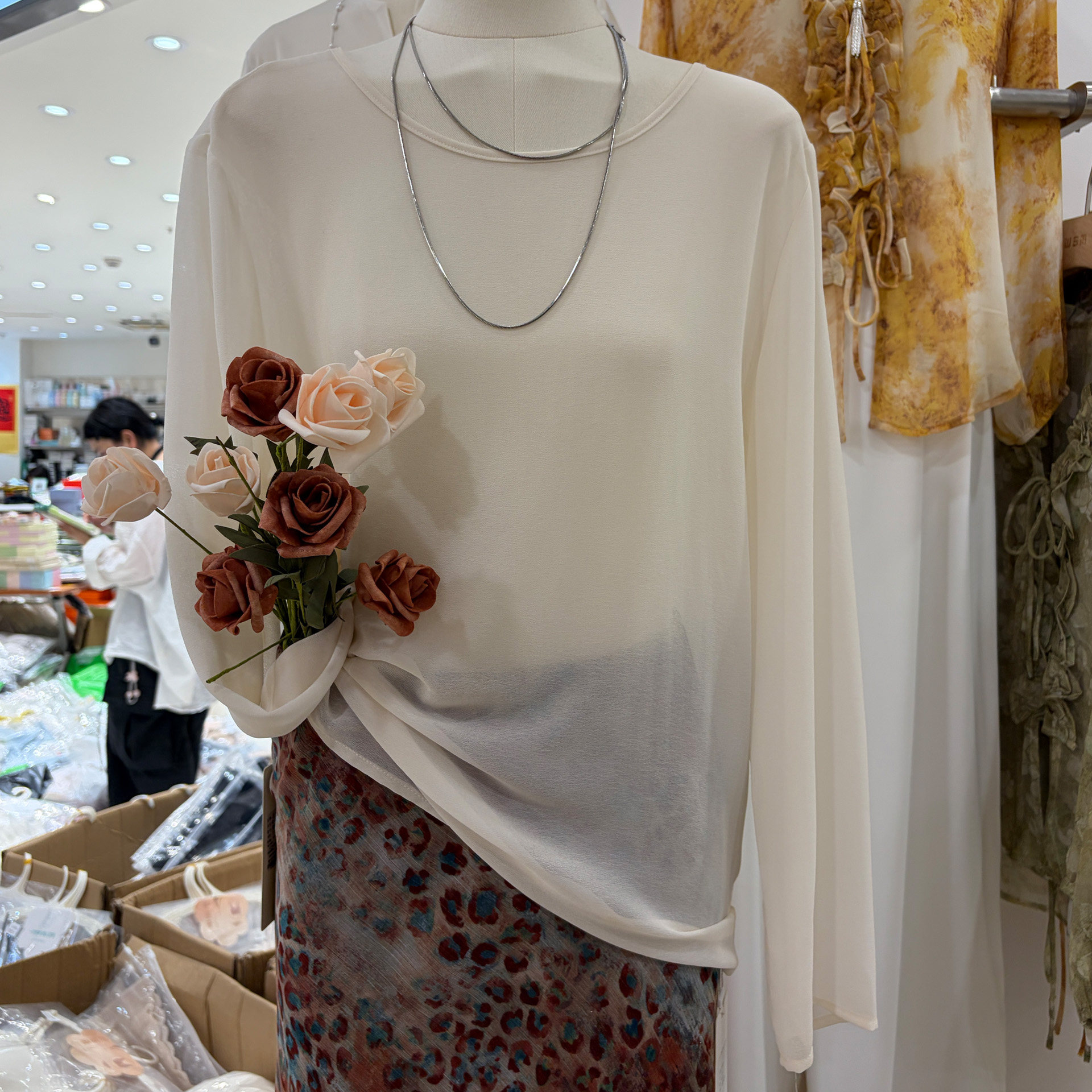 露背系带长袖外搭罩衫女蕾丝拼接假两件上衣夏季新款圆领透视衬衫