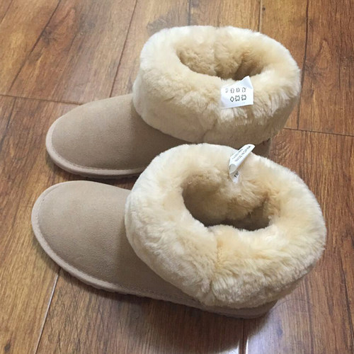 雪地靴女中筒冬季加绒平底加厚防滑东北保暖真皮韩版百搭学生棉鞋