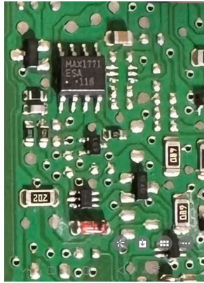 全新原装 MAX1771ESA+T DC-DC转换器控制芯片 SOP-8