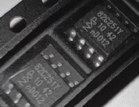 PCA82C251T/YM 丝印82C251Y 接口驱动器 SOP8封装 全新原装正品