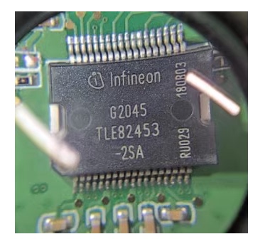 TLE82453-2SA 汽车电脑板芯片 现货