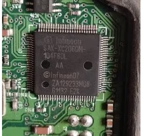 SAK-XC2060M-104F80L AA 汽车电脑板IC芯片