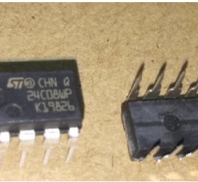 24C08 24C08WP 直插式汽车电脑板存储器芯片 DIP8