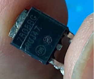 MC7805 MC7805BDTRKG贴片TO-252丝印7805BG线性稳压IC原装正品