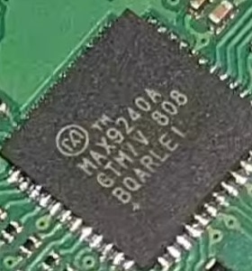 MAX9240AGTM/V 汽车电脑板线路驱动器/接收器通讯IC芯片QFN