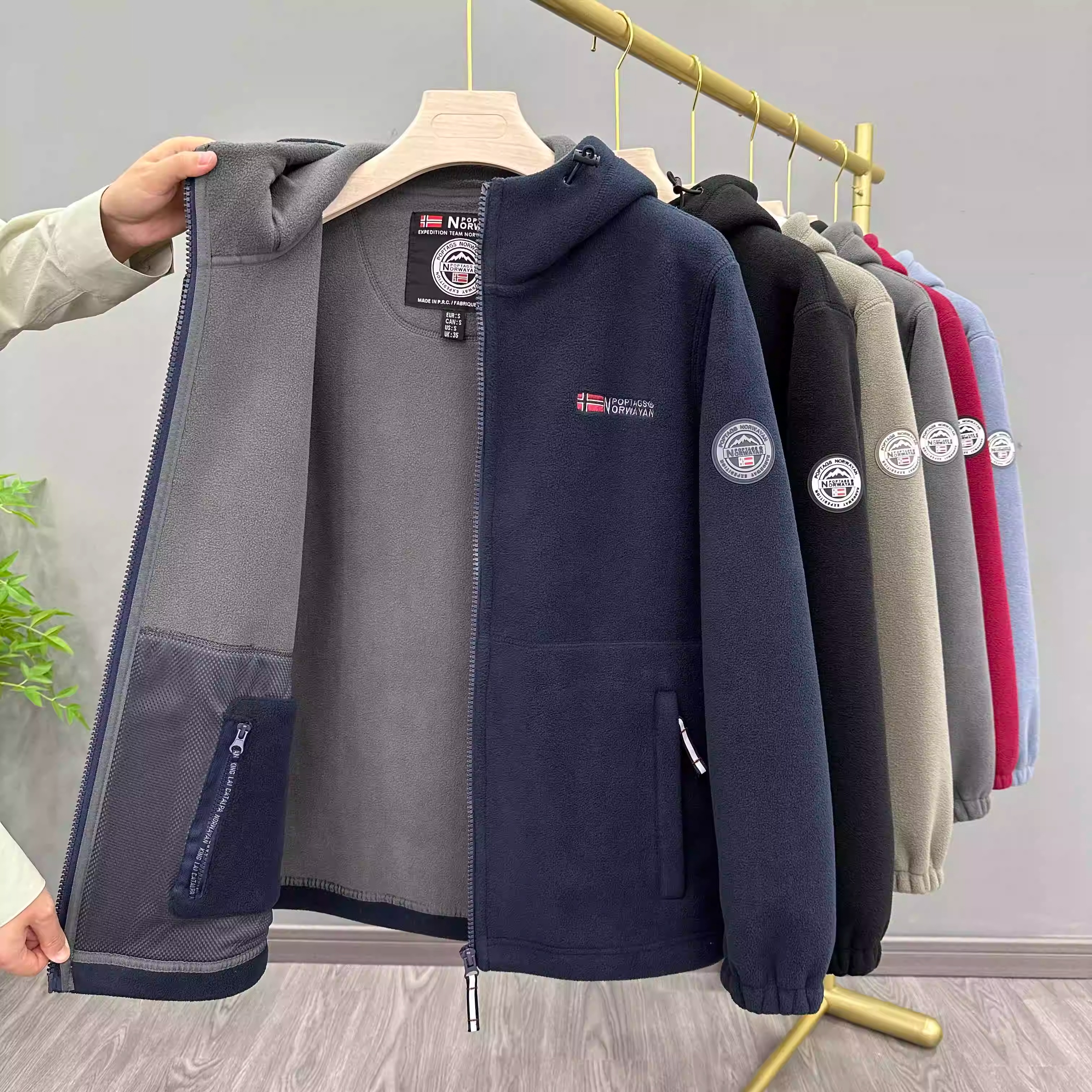 升级版出挪威外贸订单秋冬户外加绒加厚连帽男士摇粒绒外套潮