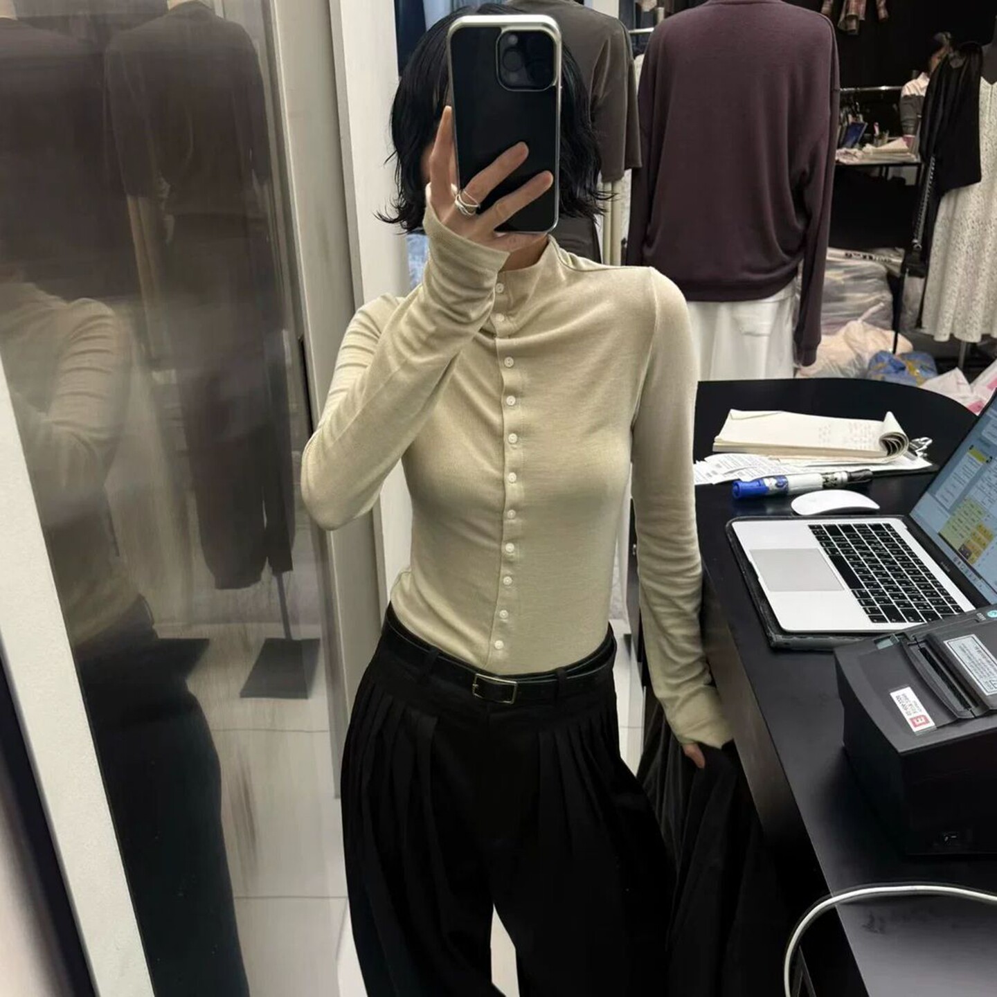 长袖简约韩国女装高领系扣T恤女