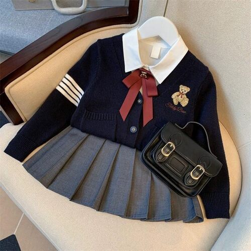 NewBility女童毛衣三件秋制服