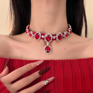 HEY TAO法式复古红色水钻丝绒choker项链女时尚奢华气质颈链配饰