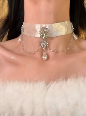 HEY TAO矜贵感雪花水晶珍珠丝绒choker项链女款冬季气质颈链配饰