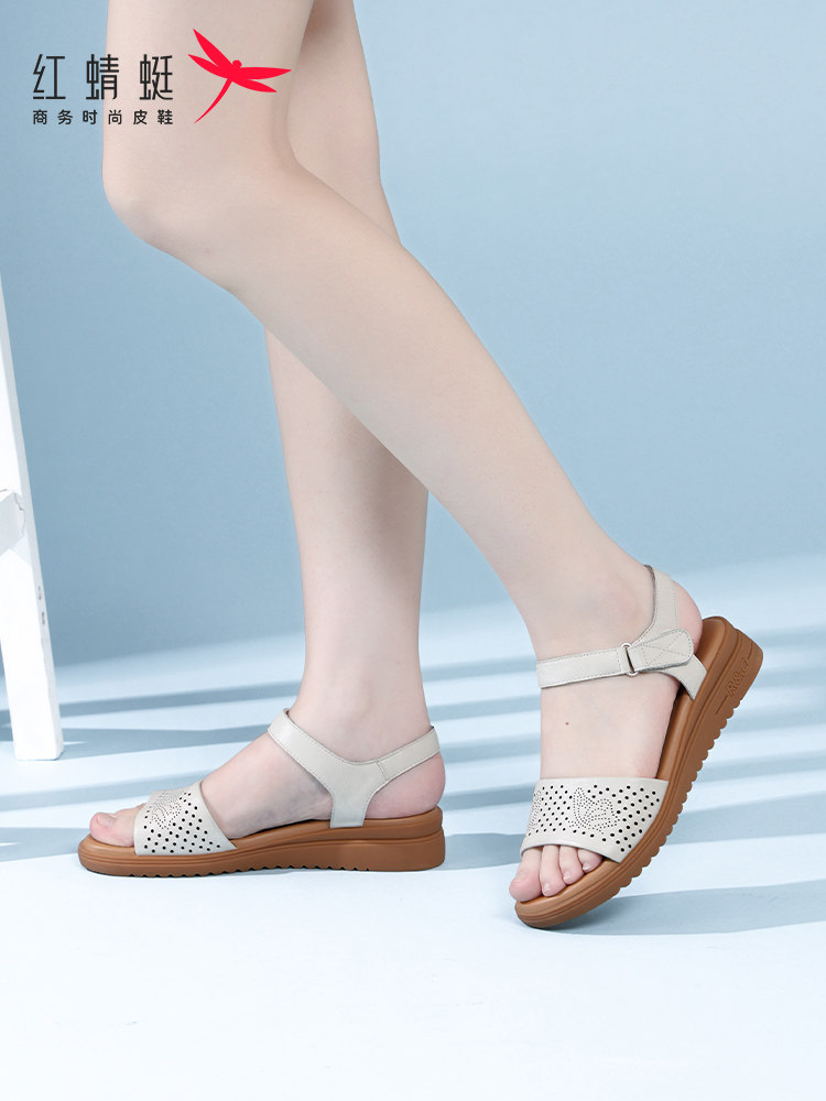 红蜻蜓女鞋夏季新款真皮软底软面妈妈凉鞋女夏天休闲平底沙滩凉鞋