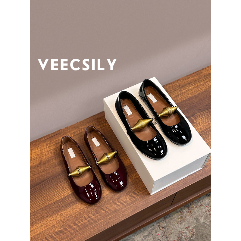 VEECSILY/非他不可~亮面漆皮金屬搭扣設(shè)計感時尚淺口瑪麗珍鞋