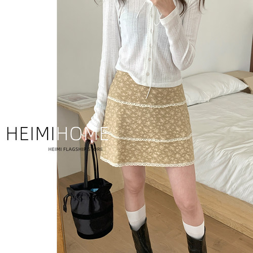 春夏设计感碎花蕾丝拼接花边短裙