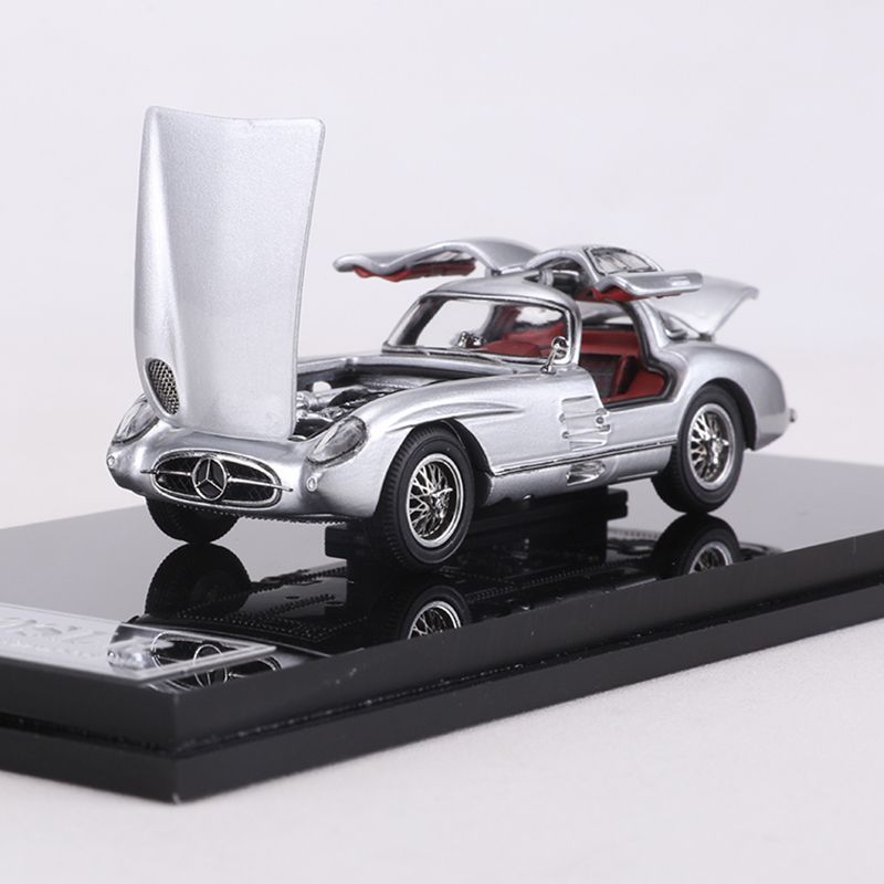 YS勇胜1:64奔驰SLR乌伦浩特鸥翼门合金全开门汽车模型