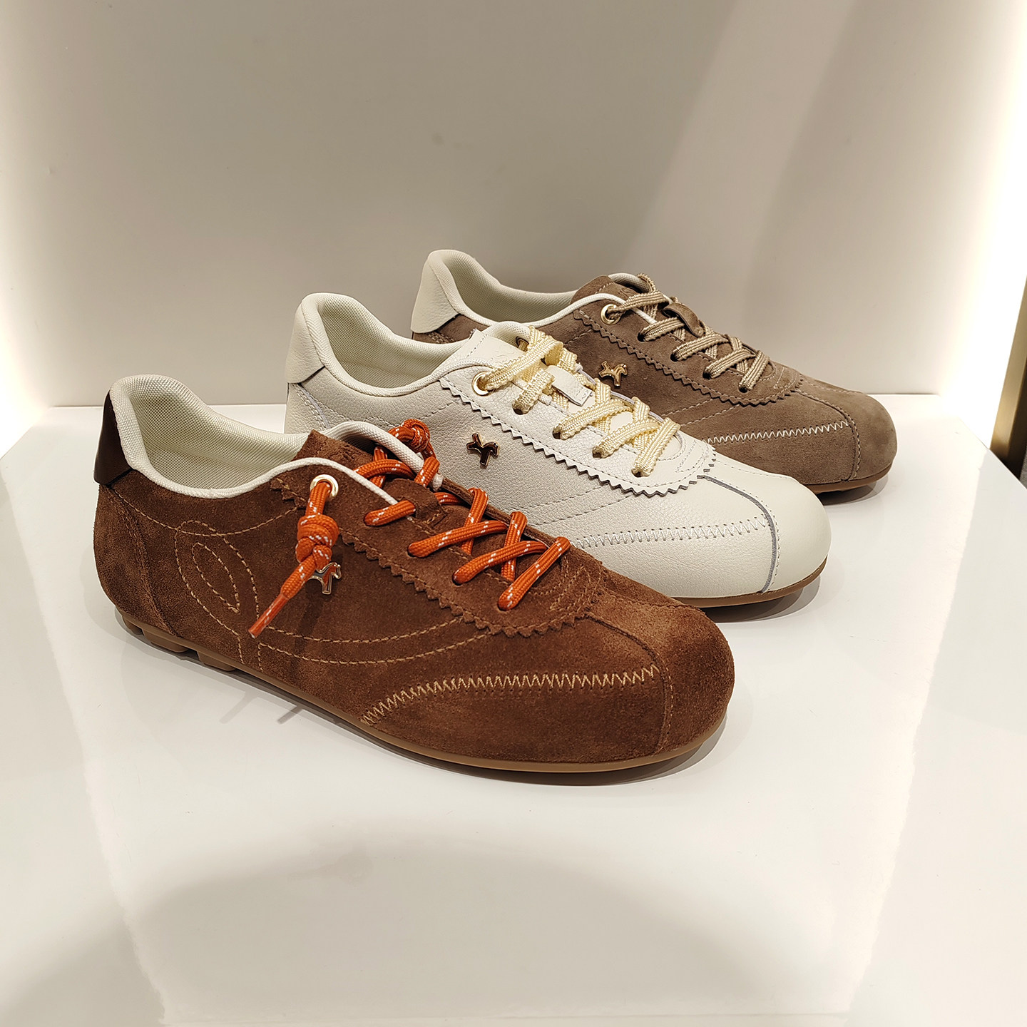 KISSCAT 接吻猫女鞋2026春平底舒适系带百搭休闲德训鞋K76167A-50,女鞋,时尚休闲鞋,淘宝优惠券,粉丝福利购,淘宝优惠卷