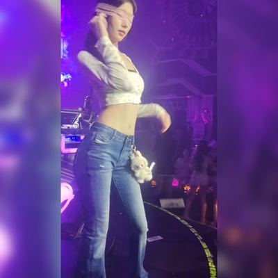 自然风格铅笔显瘦百搭牛仔裤女