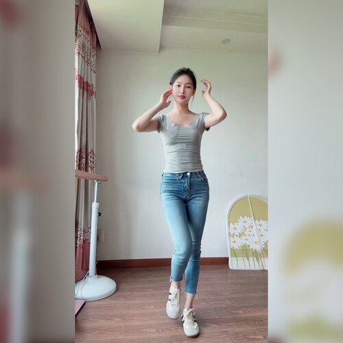 女款百搭修身紧身牛仔铅笔裤