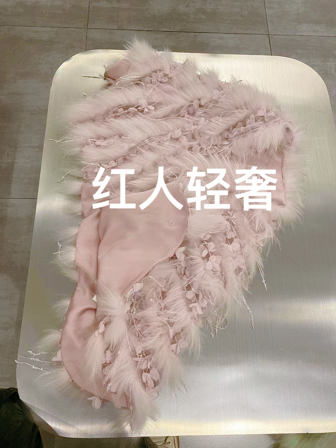 魏凡舒正版蜜桃雪泥2023年新款名媛貉子毛皮草甜美减龄披肩外套女
