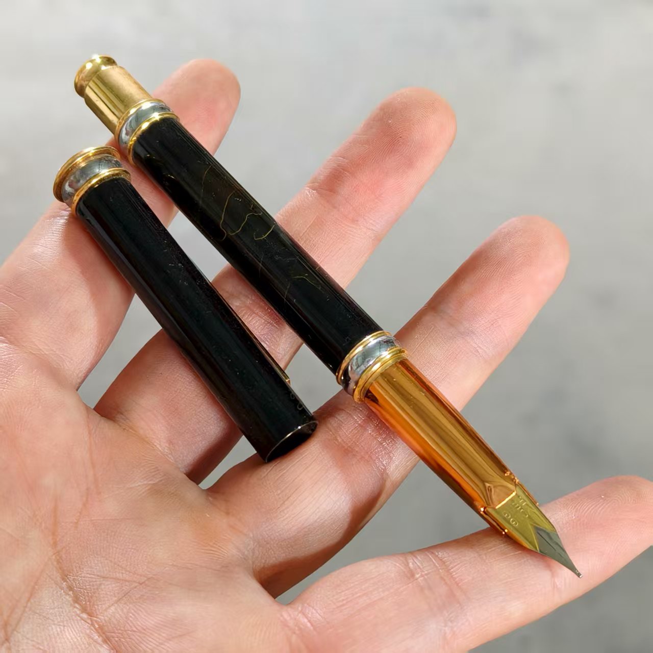 老永丰582钢笔金属漆杆软弹特细笔尖笔记练字收藏老库存笔