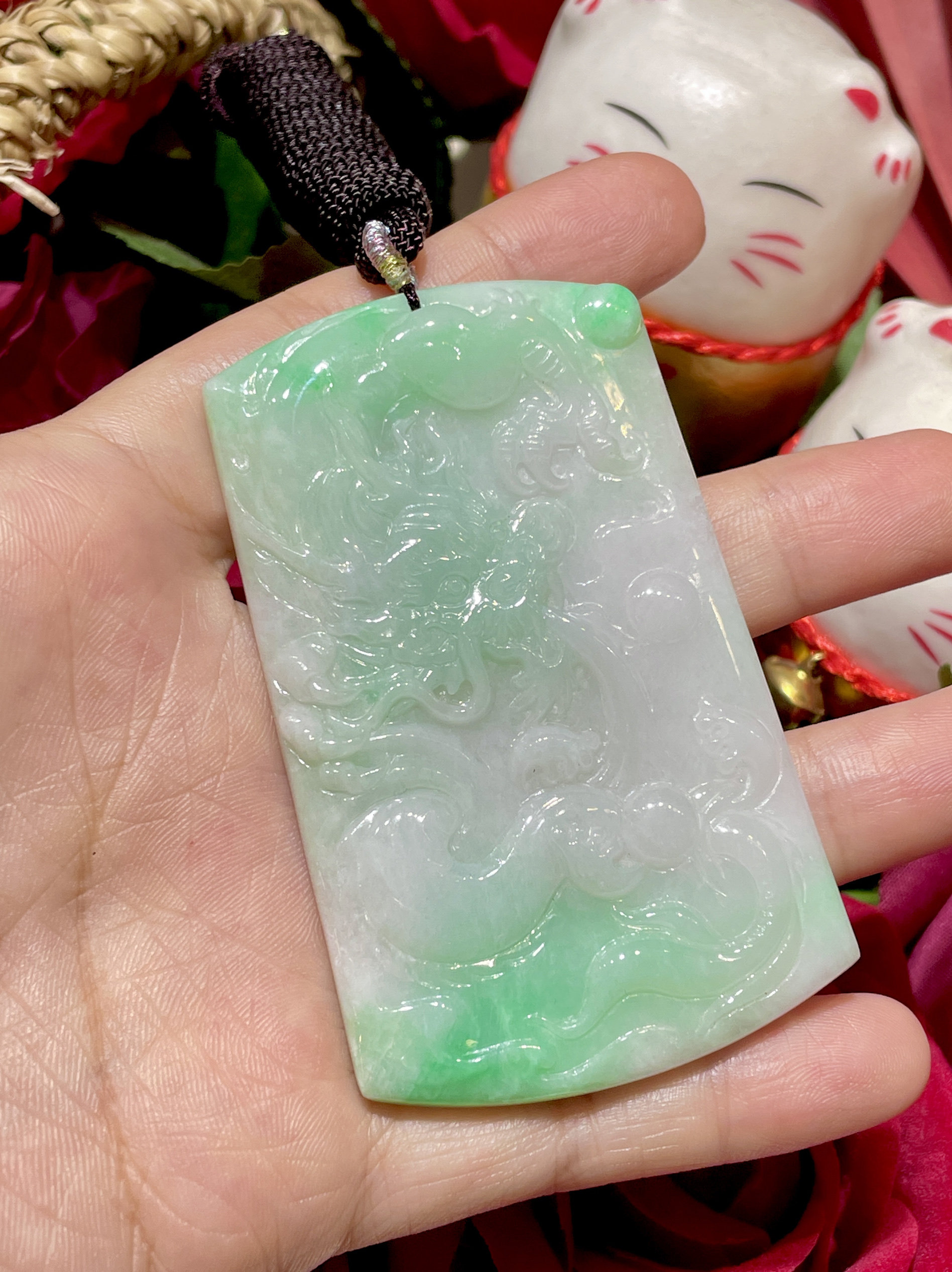 缅甸翡翠A货正品 白底青龙牌吊坠龙腾四海大挂件阳美玉都雕工精湛