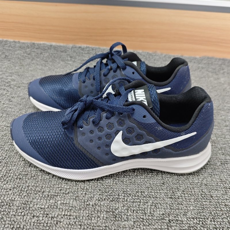 NIKE /耐克大童运动透气轻便舒适跑步鞋869969-400