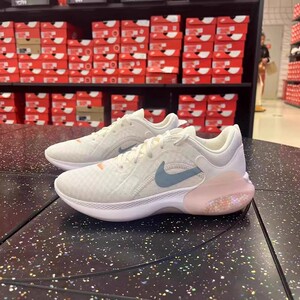 Nike耐克 JOYRIDE DUAL RUN 2 女子运动跑步鞋 CT0311-104