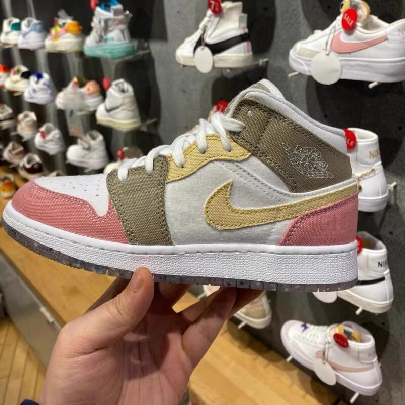 Nike耐克AIR JORDAN 1 SE AJ1女子高帮帆布运动休闲鞋 DJ0338-100