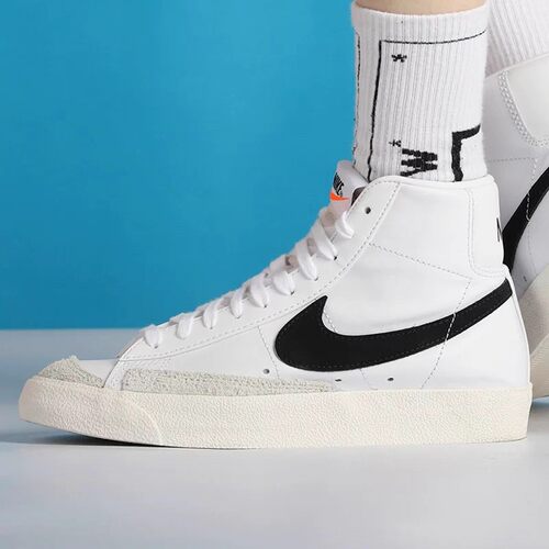 Nike/耐克BLAZERMID77女子开拓者高帮休闲板鞋CZ1055-100