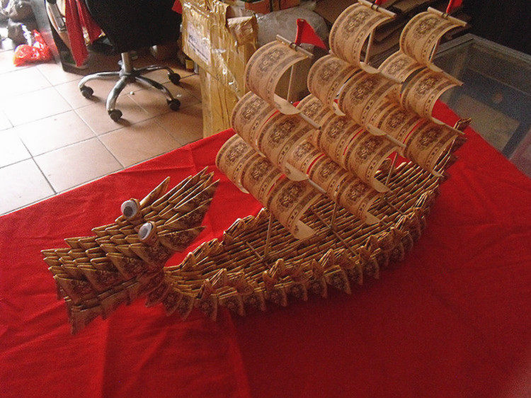 创意礼品艺术品 用大概300多张全新一分1分钱 做成龙船帆船黄金船