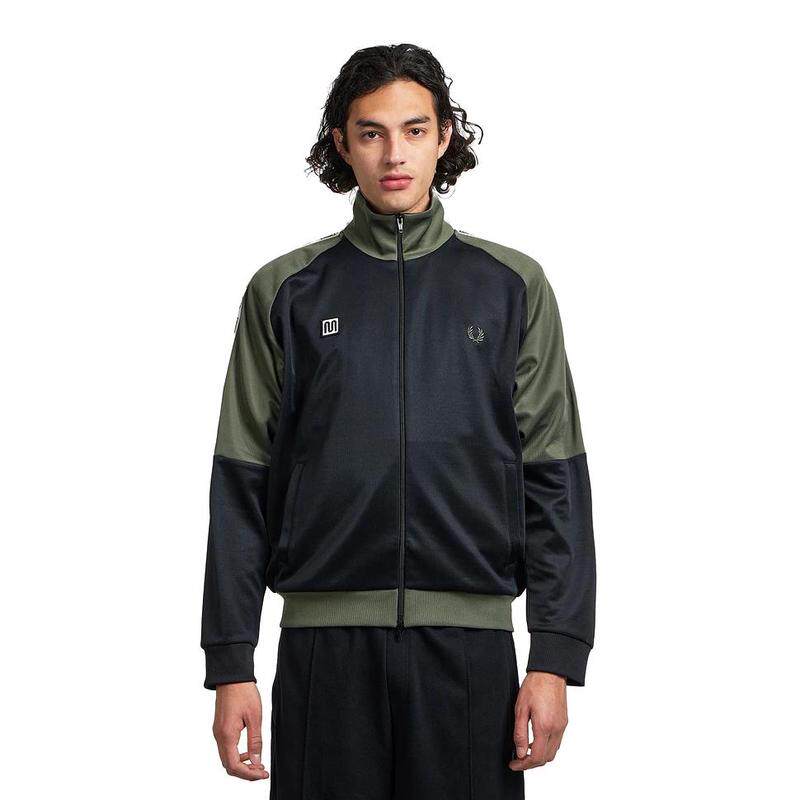 代购FRED PERRY男士Track Jacket透气舒适活动自如日常穿搭