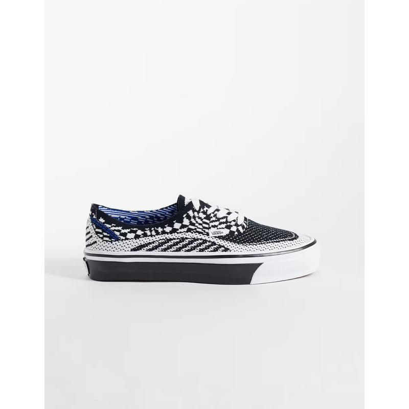 VANS女士板鞋轻量缓震低帮图片