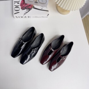 法式复古浅口单鞋女2025夏季新款一字扣带方头小皮鞋