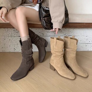 美拉德风翻毛皮堆堆靴女秋冬粗跟方头中筒靴褶皱西部牛仔靴