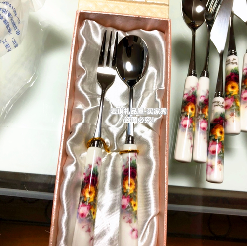 韩国进口厨美餐具TOPMATE意大利玫瑰陶瓷柄咖啡甜品勺叉2P礼盒