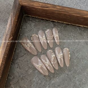 微钻 I 温柔裸色锆石钻珍珠钢珠轻奢婚甲纯手工定制穿戴甲片实拍