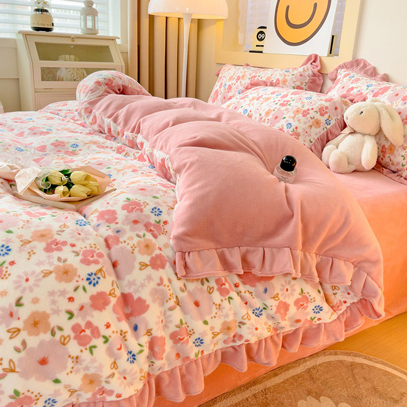 2025新款韩版印花牛奶宝宝绒四件套冬季小碎花珊瑚绒被套加绒床单