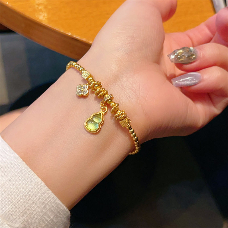 新中式冰透果绿玉髓葫芦吊坠花朵沙金手链女国潮古法金盘缠手链