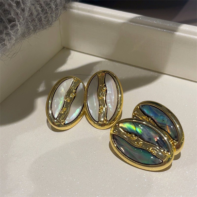 宫廷风轻奢椭圆天然鲍鱼贝耳环女重工18K金简约几何形气质耳饰品