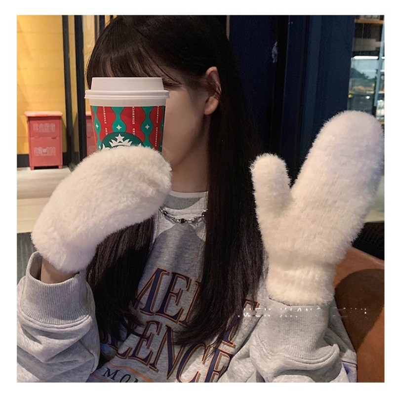奶呼呼的白色仿兔毛手套加绒女毛茸茸冬季保暖加厚连指骑行防寒