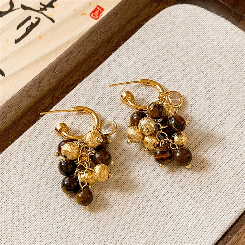 时尚新款虎眼石拉丝金属球葡萄串珠耳钉女小众个性美拉德流苏耳环