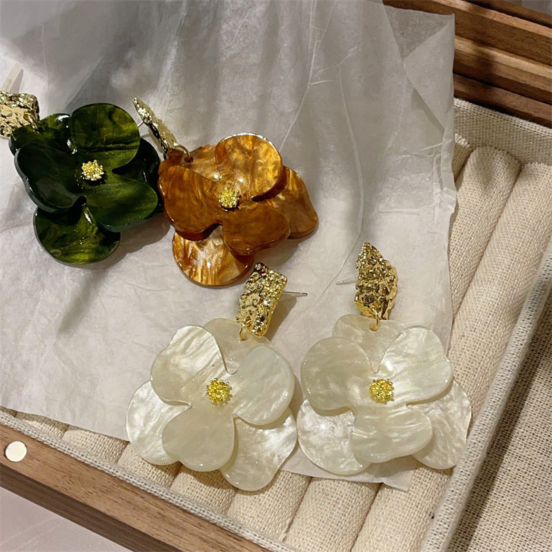 森林系法式复古栀子花朵耳环甜美高级感小众气质度假风耳饰品