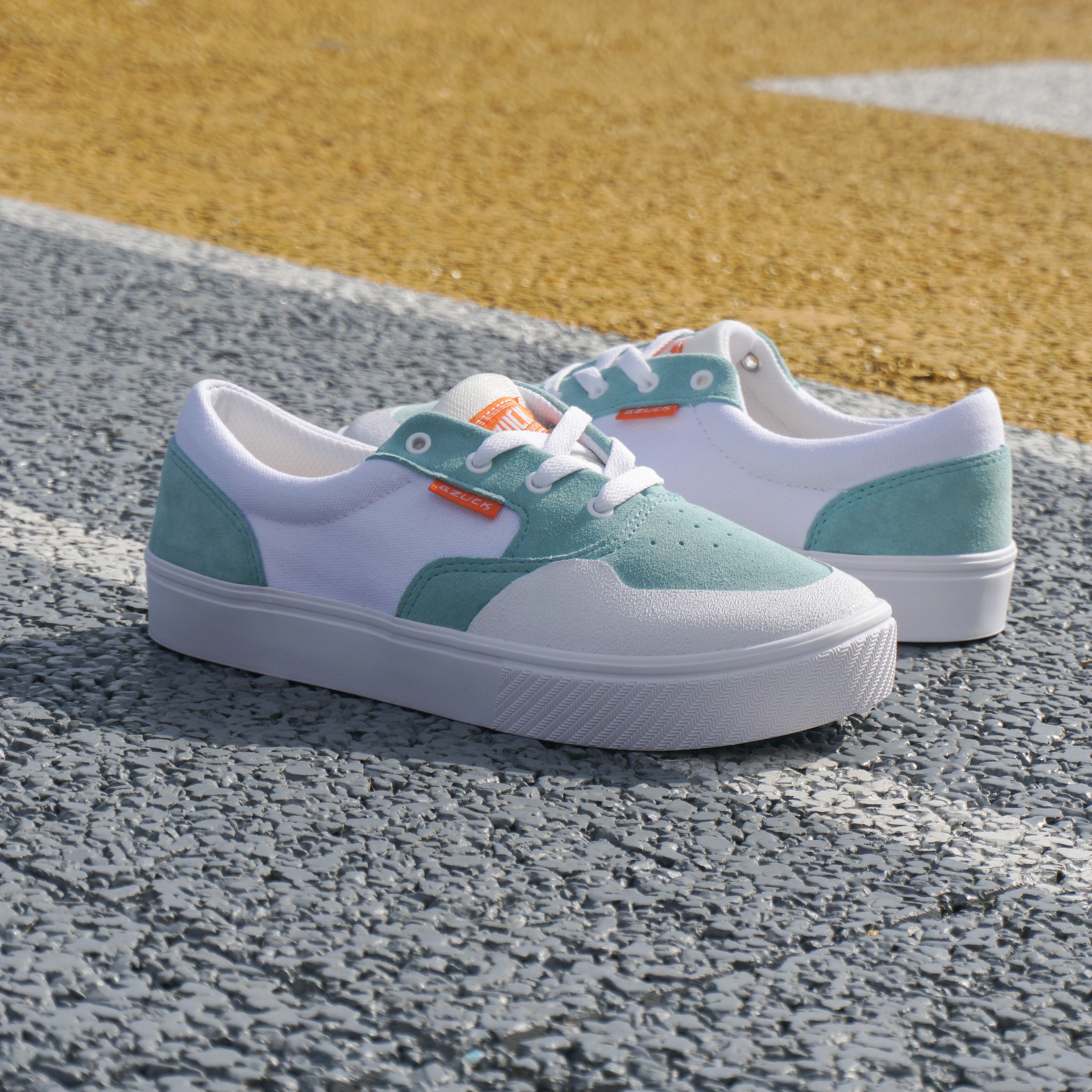 几朱可001b爆米花减震翻毛皮耐磨透气薄荷绿低帮系带专业滑板鞋