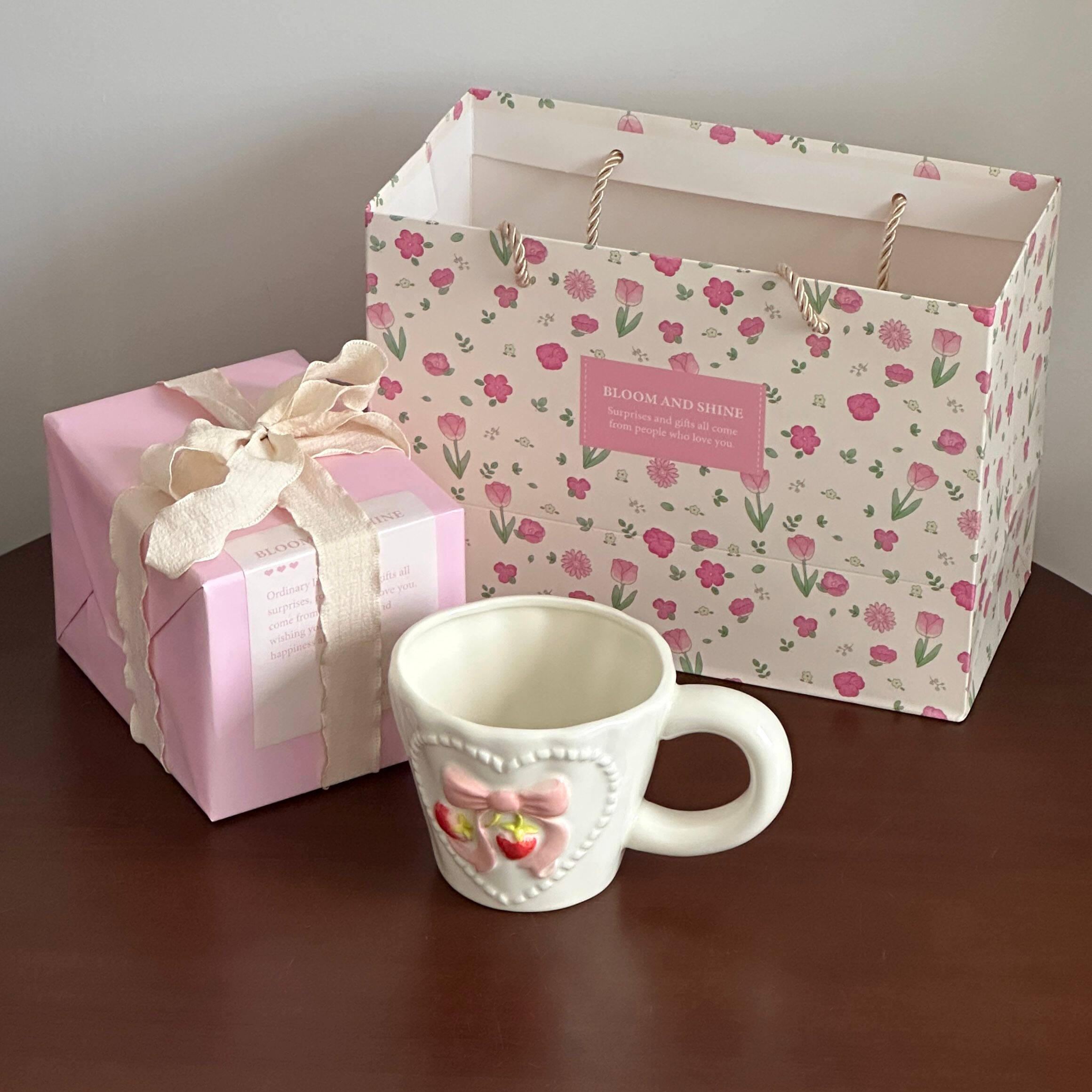 新年礼物送女生ins风手绘蝴蝶结草莓陶瓷下午茶咖啡水杯伴手礼物,餐饮具,马克杯,淘宝优惠券,粉丝福利购,淘宝优惠卷