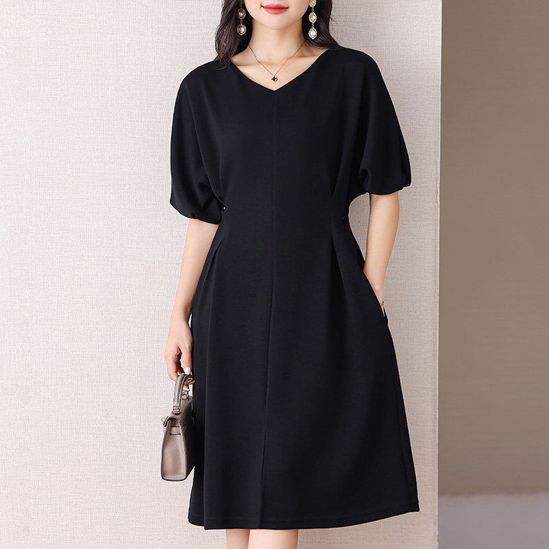 伊自尚2023年新款女装大码夏季胖mm时尚宽松显瘦黑色a字连衣裙女