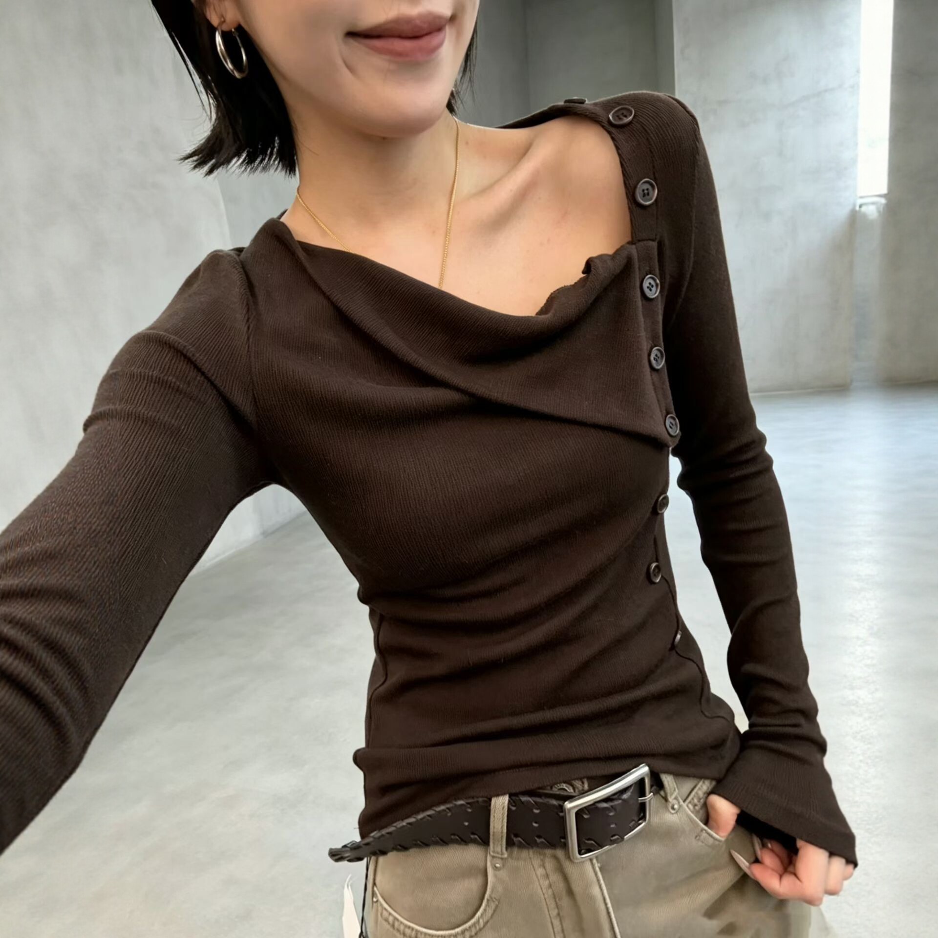 不对称斜领长袖T恤女打底衫上衣