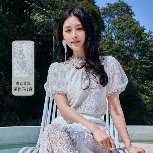 白色蕾丝衫立领钉珠泡泡袖仙气