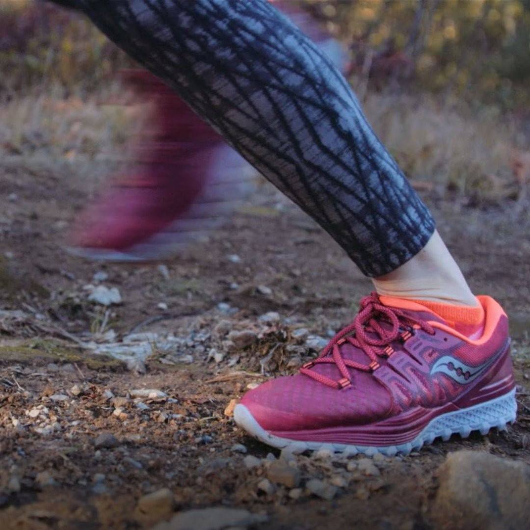 Saucony 索康尼 Xodus Iso 2 女子越野缓震跑步鞋 s10387-1 桃源