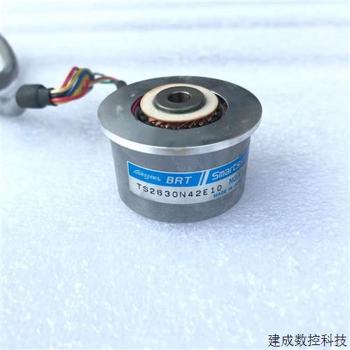议价TS2630N42E10多摩川旋转编码器伺服电机编码器拆机